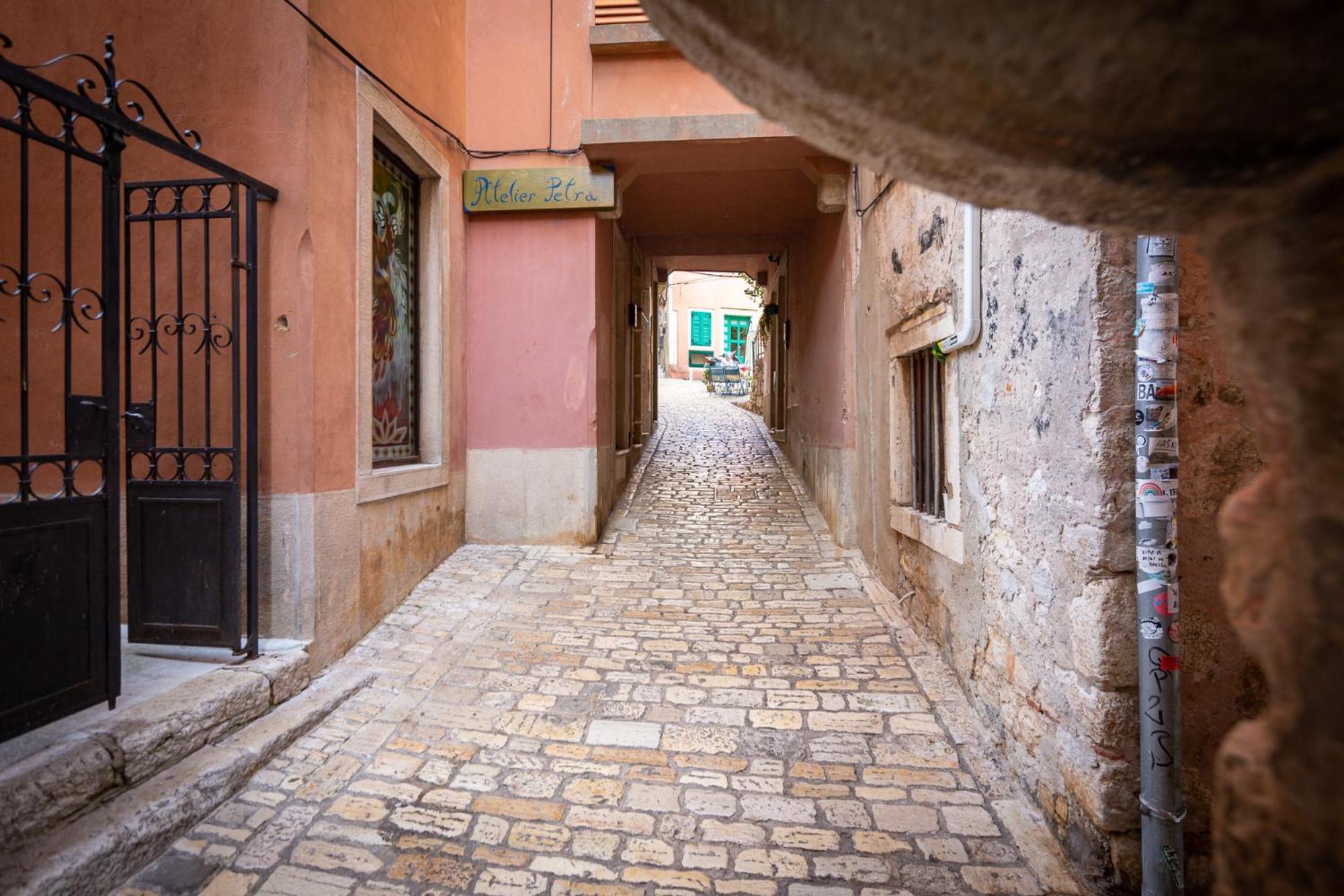 Rubini - Modern Apartment In The Heart Of Old Rovinj Exterior photo