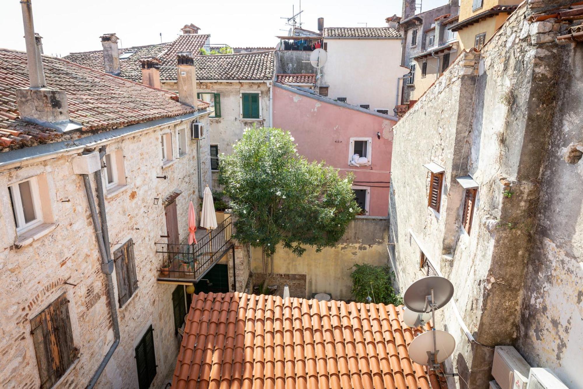 Rubini - Modern Apartment In The Heart Of Old Rovinj Exterior photo