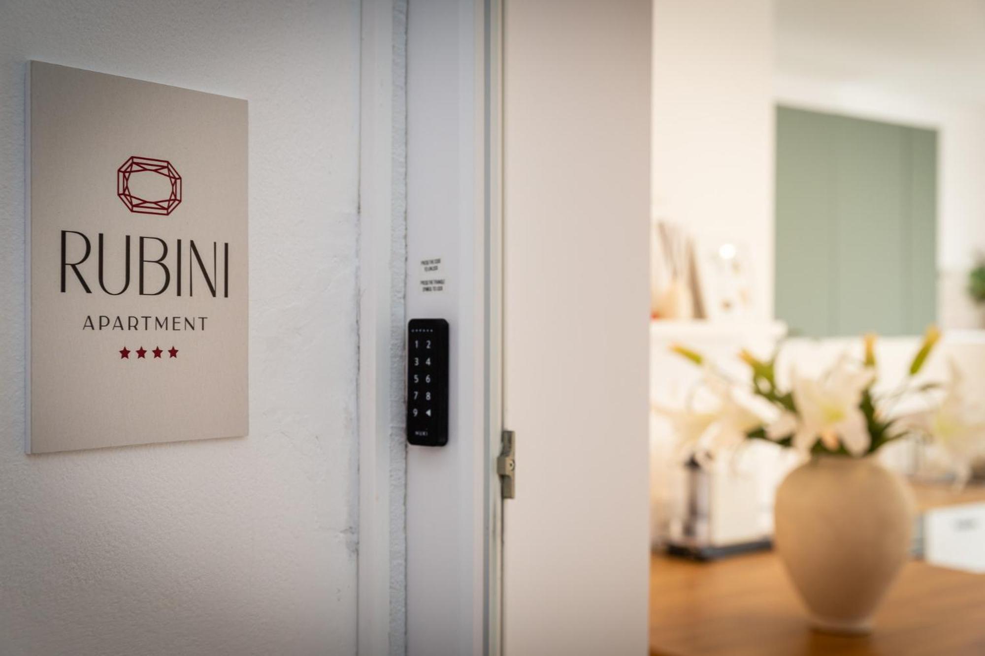 Rubini - Modern Apartment In The Heart Of Old Rovinj Exterior photo